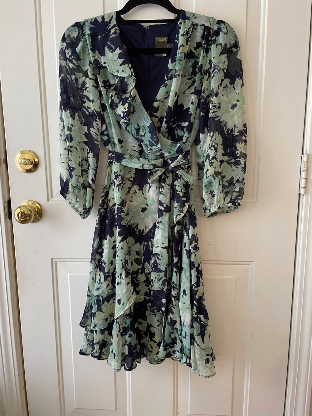 Taylor Mint and Navy Floral Wrap Midi Dress Wedding Guest Party Size 2